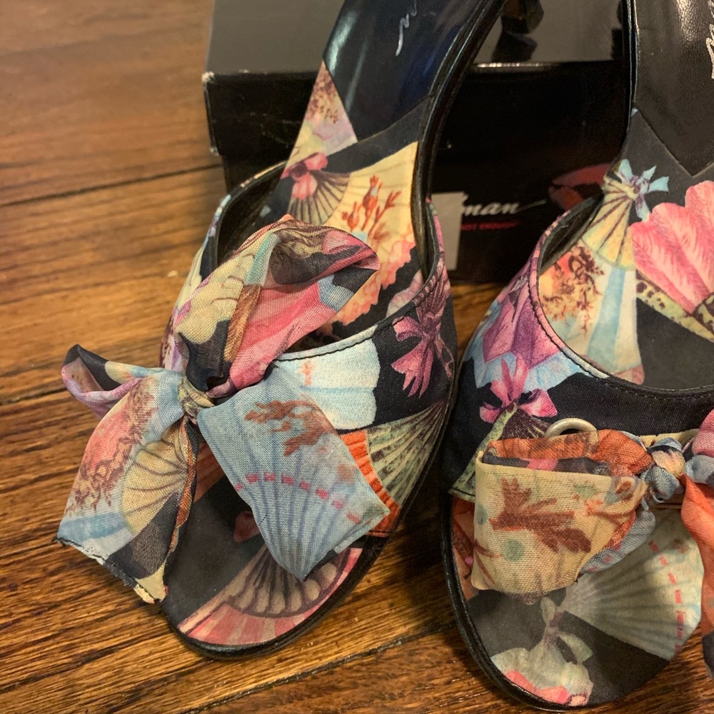 Beverly Feldman Panache Fan Mule, size 9 - Picture 2 of 9